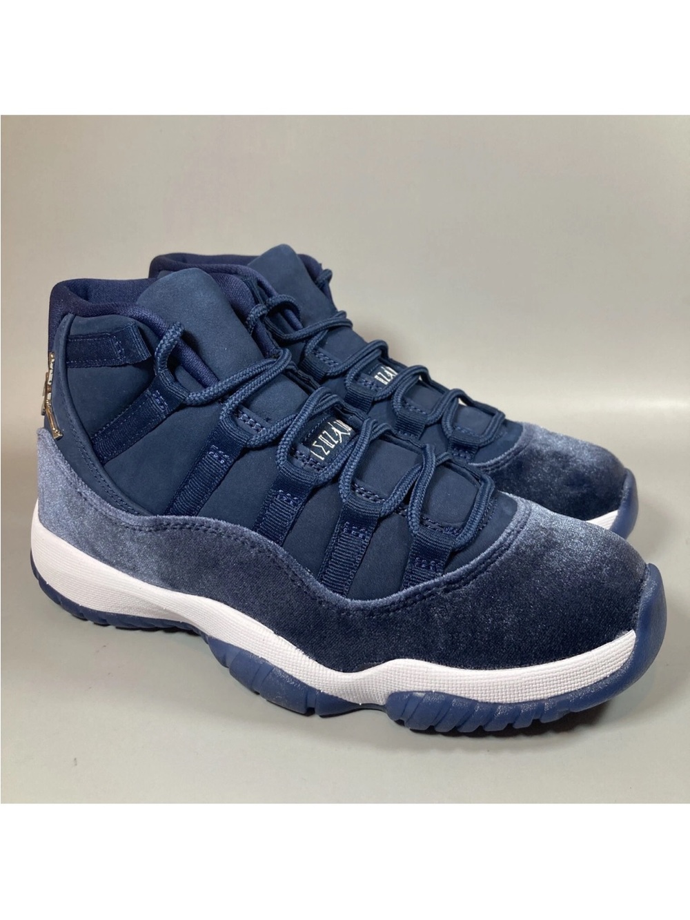 Nike Women's Navy Blue Velvet High-Top Sneakers